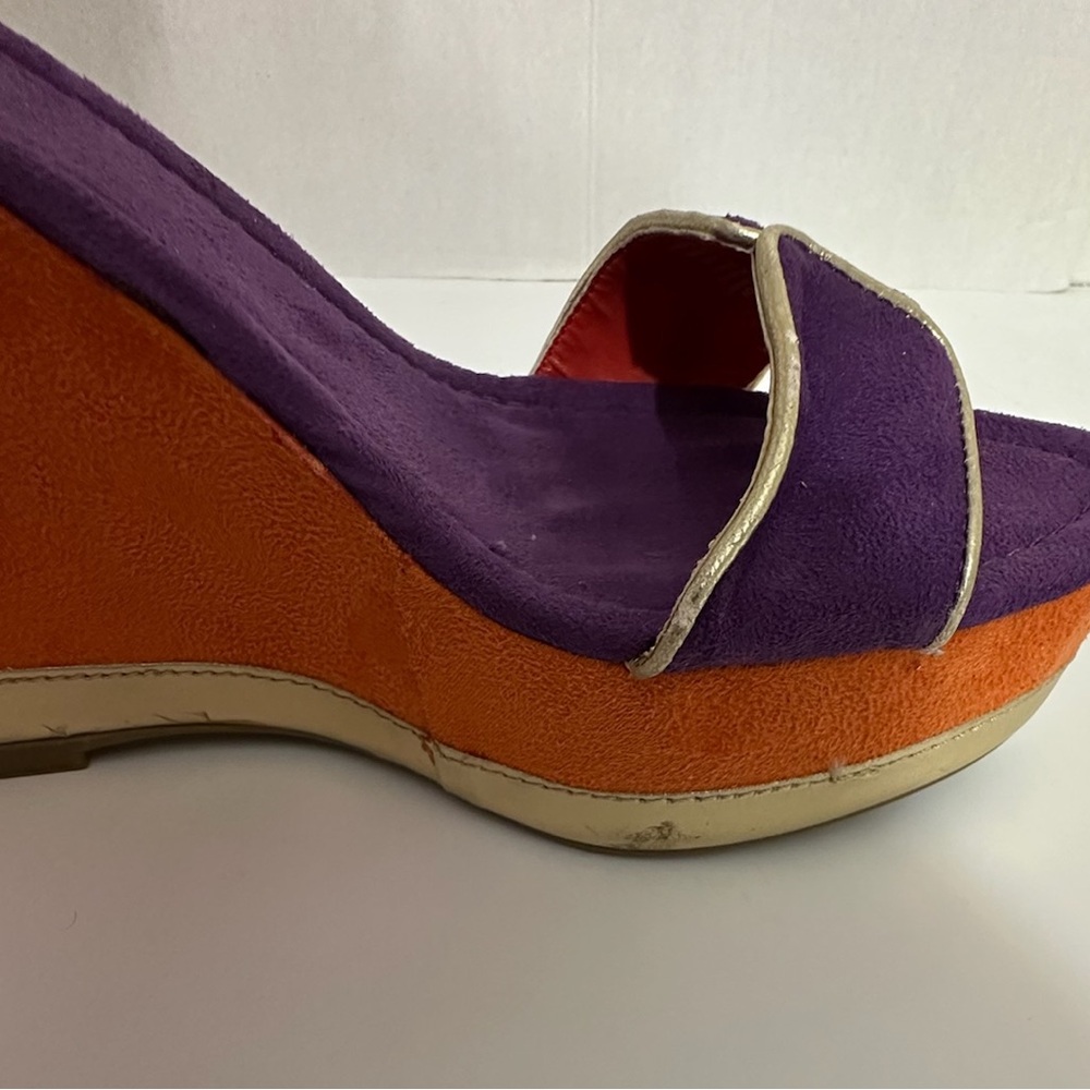 Jennifer Lopez Purple Orange Suede Platform Wedge Sandals Gold Trim Size 6.5 - Picture 8 of 10